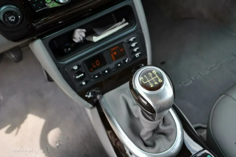 Porsche 911 996 28