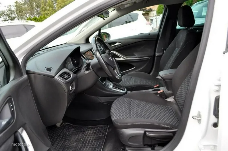 Opel Astra K 13