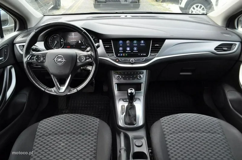 Opel Astra K 19