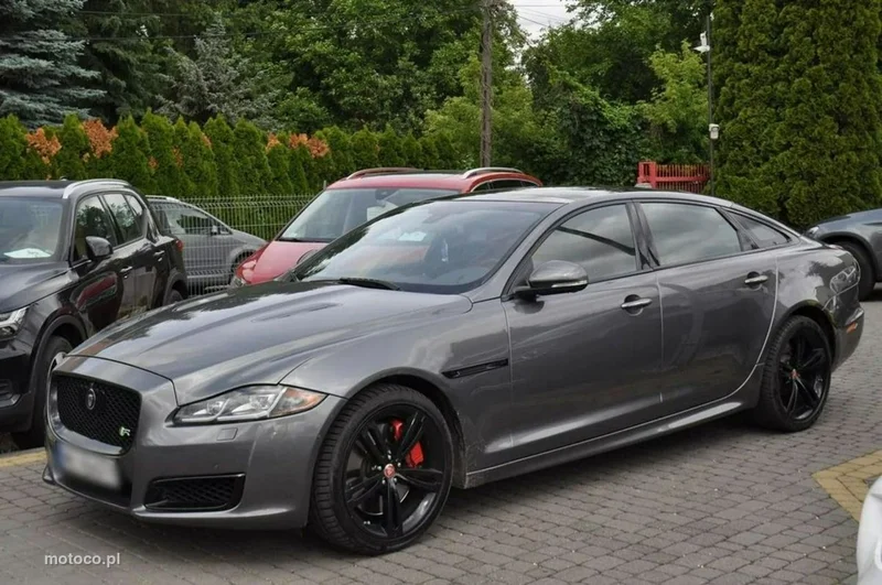 Jaguar XJR 2