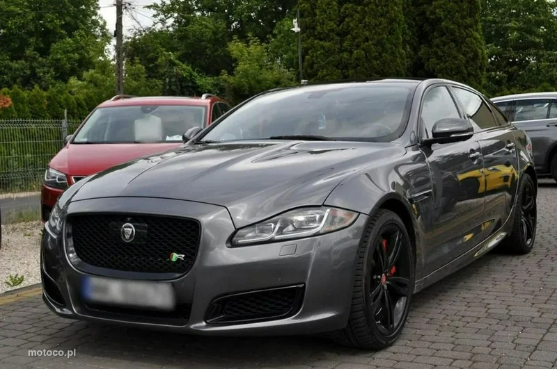 Jaguar XJR 4