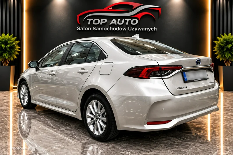 Toyota Corolla E210 10