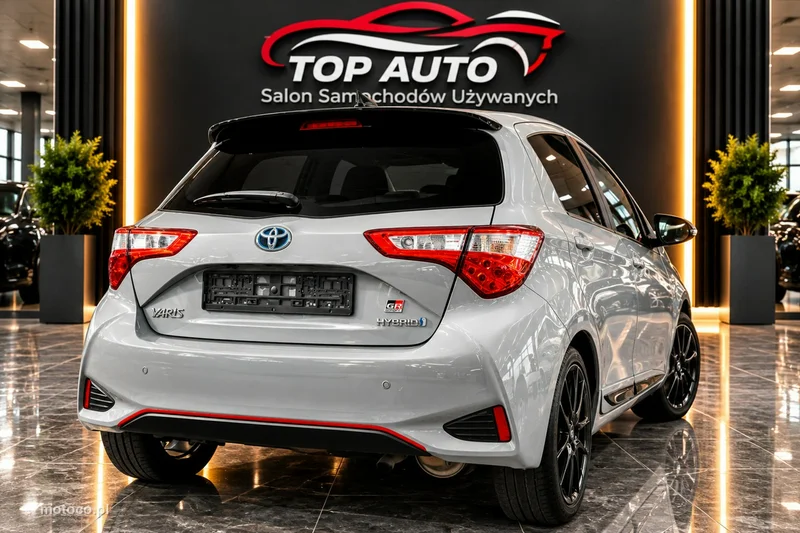 Toyota Yaris XP130 11