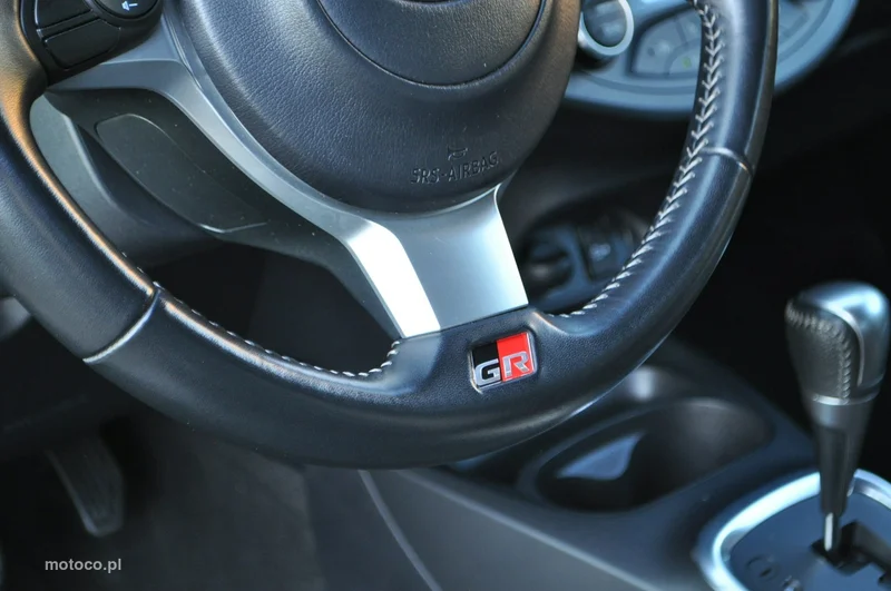 Toyota Yaris XP130 16