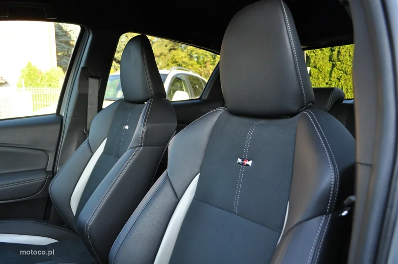 Toyota Yaris XP130 19