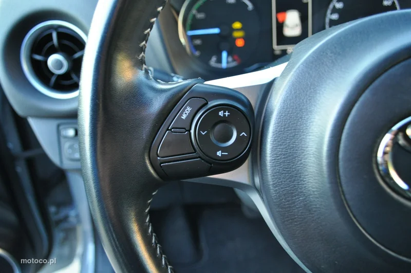 Toyota Yaris XP130 25