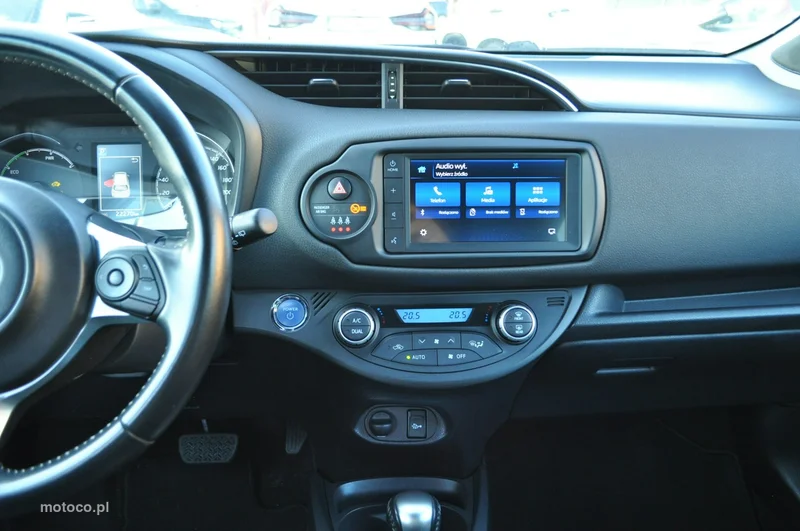 Toyota Yaris XP130 30