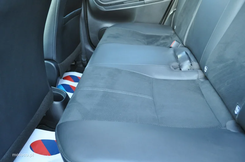 Toyota Yaris XP130 35