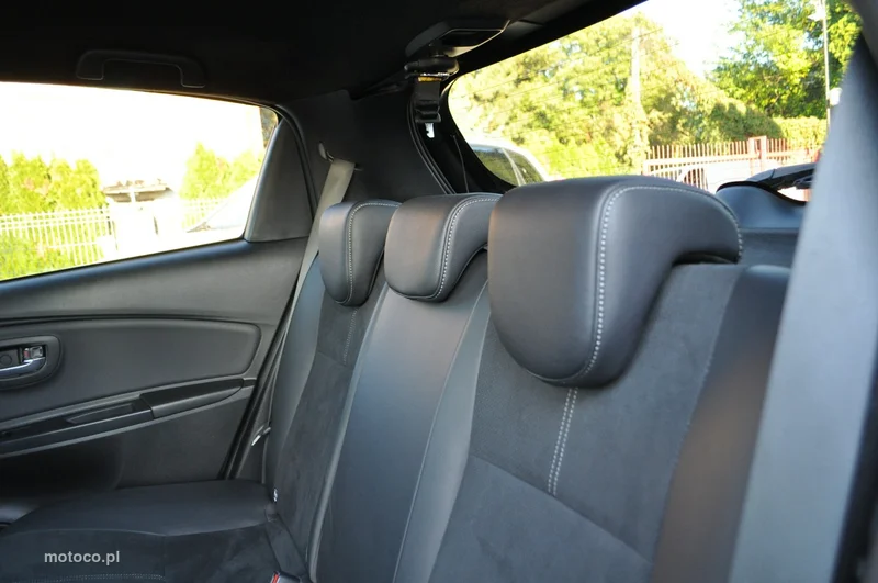 Toyota Yaris XP130 36