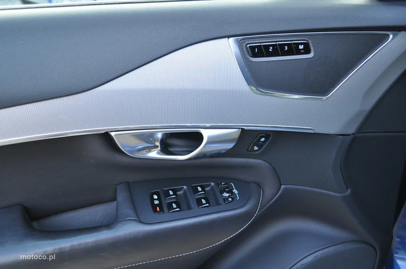 Volvo XC 90 13