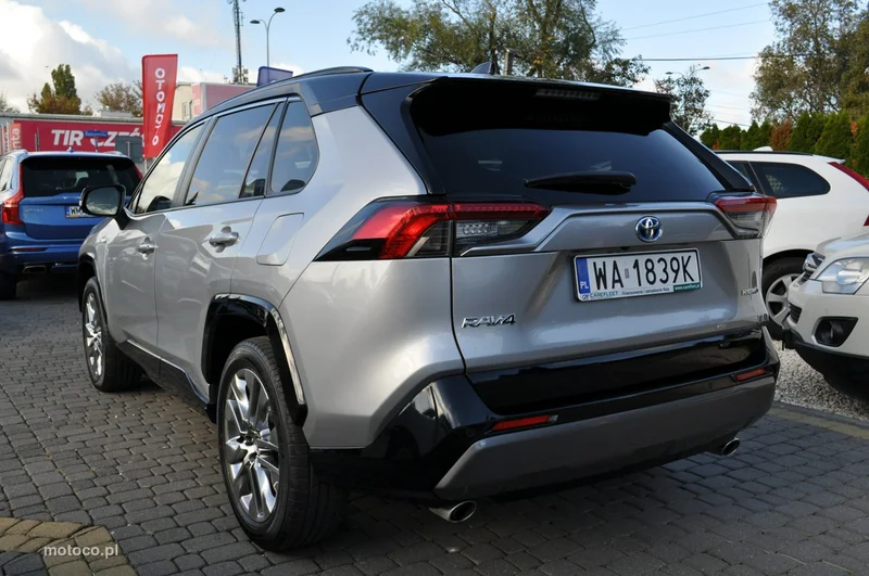 Toyota RAV 4 XA50 17