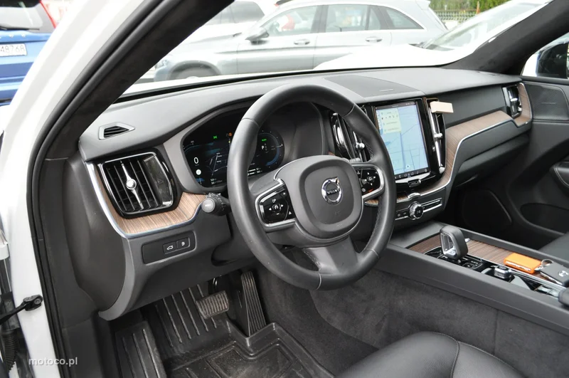Volvo XC 60 16