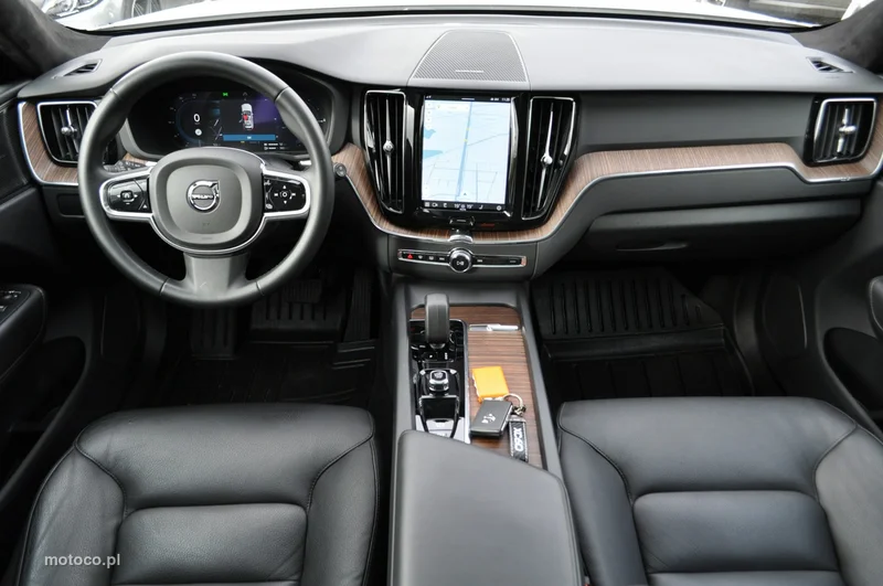 Volvo XC 60 30