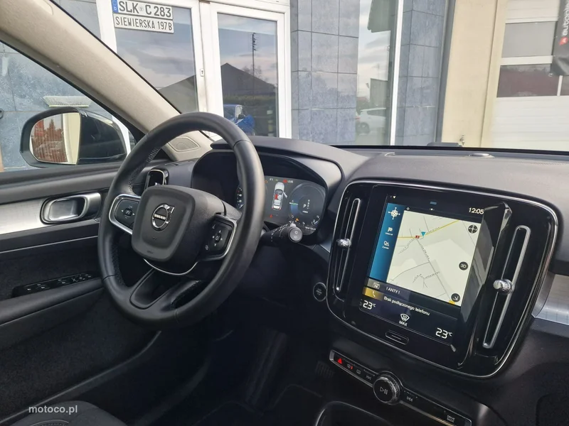 Volvo XC 40 24