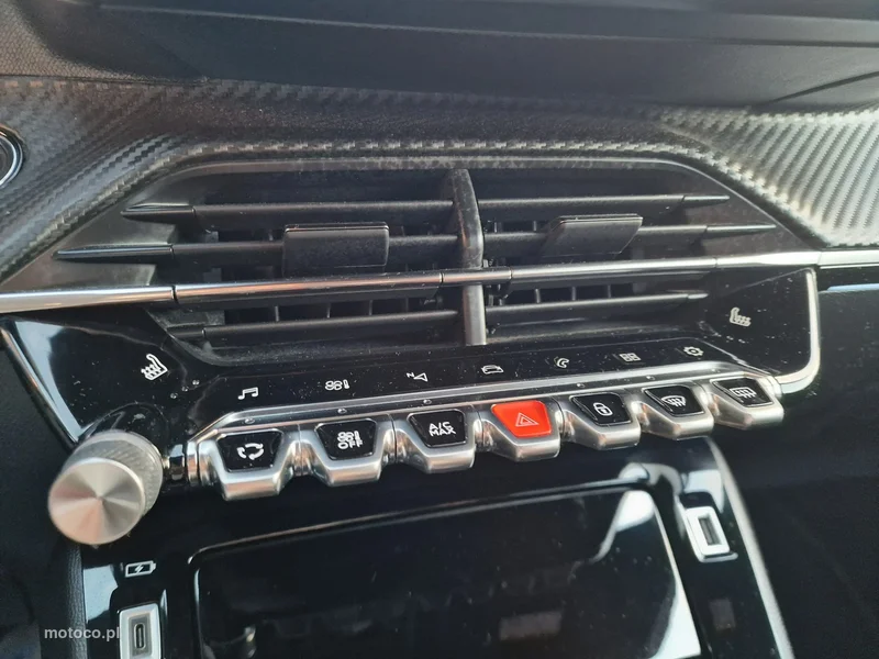 Peugeot 2008 24
