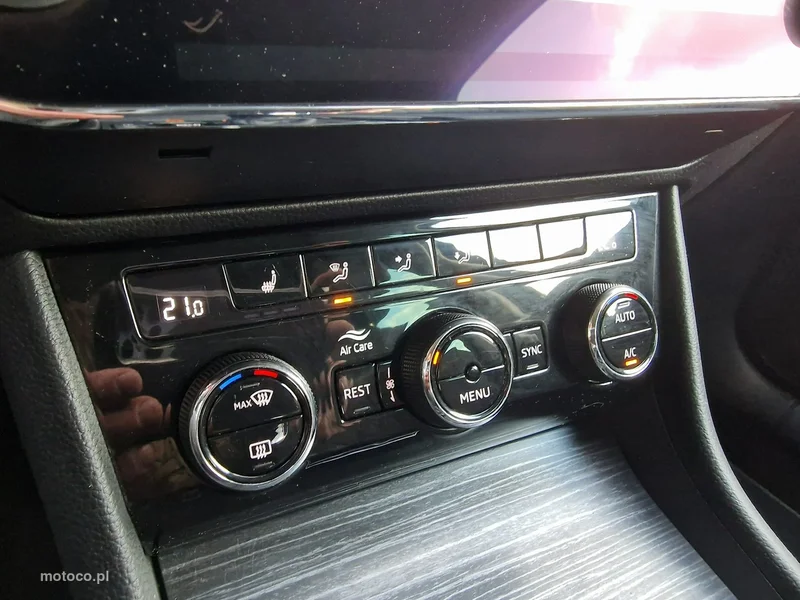 Skoda Superb III 33