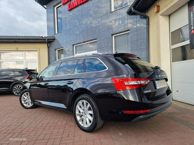 Skoda Superb III 8