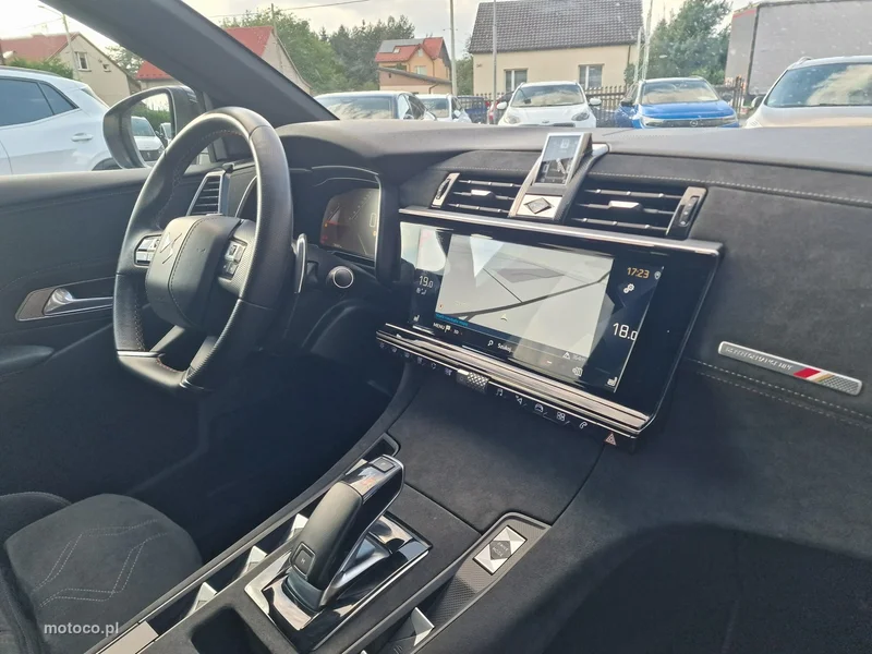 DS Automobiles DS 7 Crossback 28