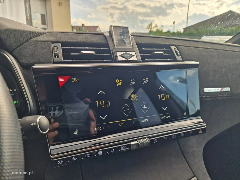 DS Automobiles DS 7 Crossback 31