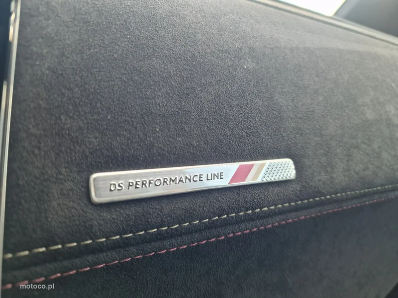 DS Automobiles DS 7 Crossback 32