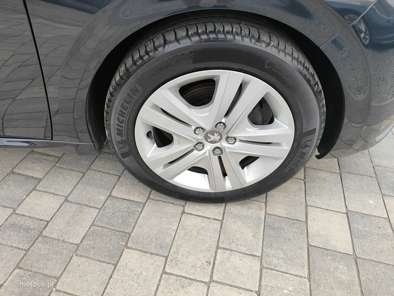 Peugeot 208 30