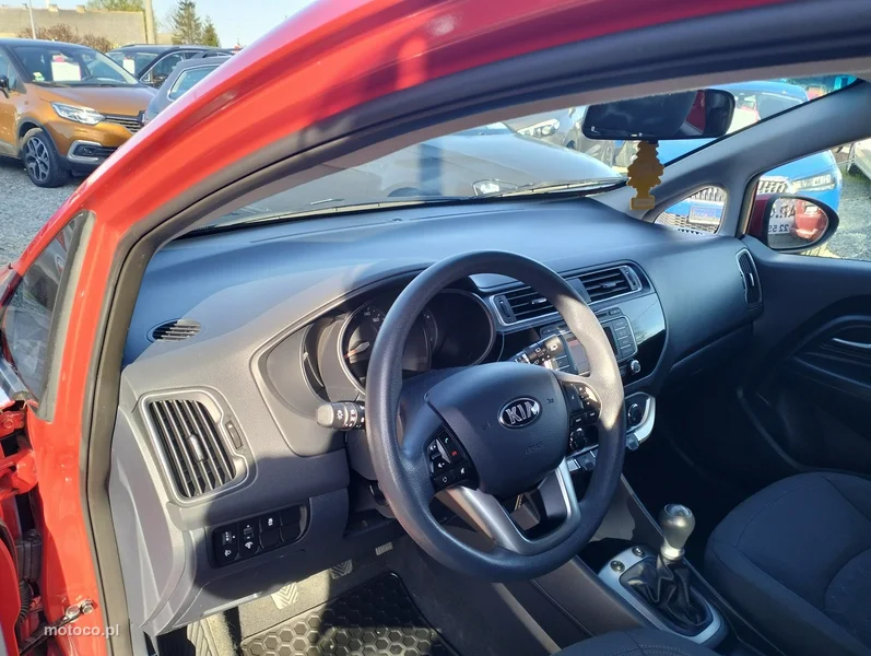 Kia Rio 11