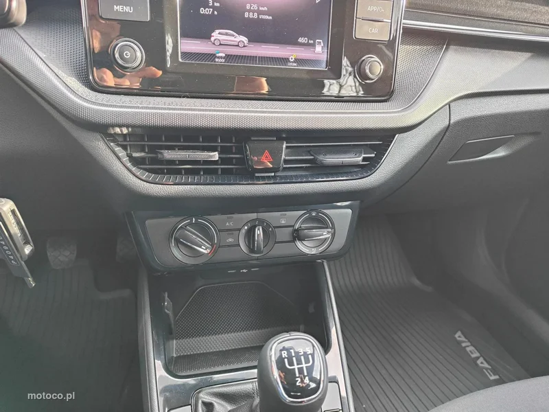 Skoda Fabia IV 15