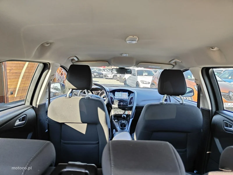 Ford Focus III 16