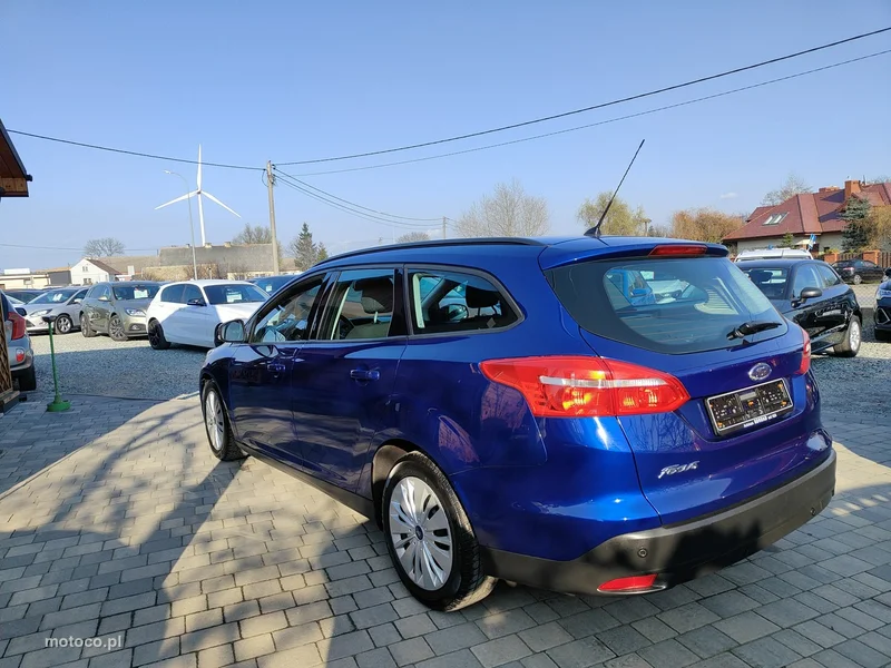 Ford Focus III 5