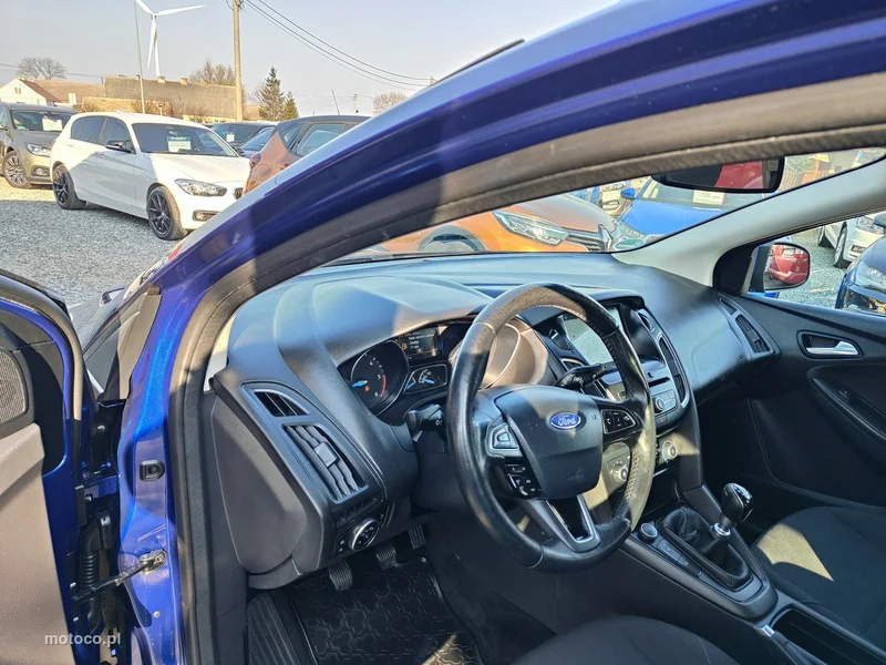 Ford Focus III 10