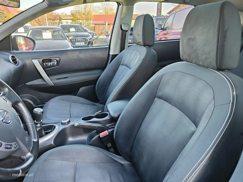 Nissan Qashqai+2 16