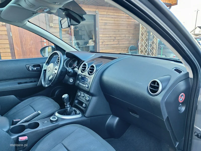 Nissan Qashqai+2 19