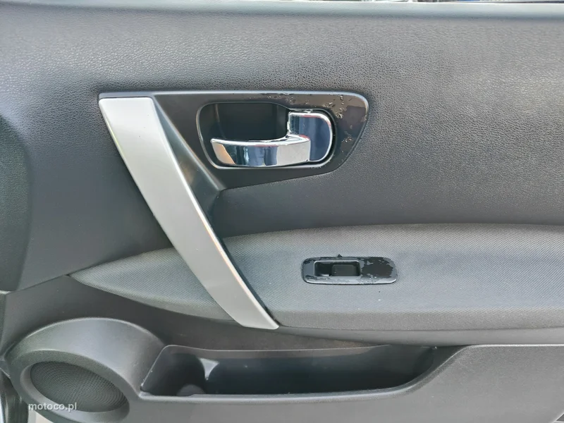 Nissan Qashqai+2 23