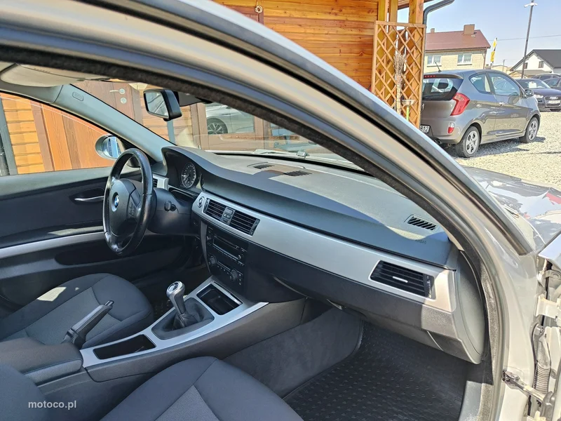 BMW Seria 3 E90 318 18