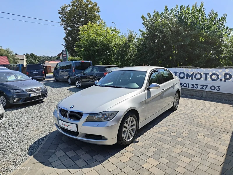 BMW Seria 3 E90 318 3