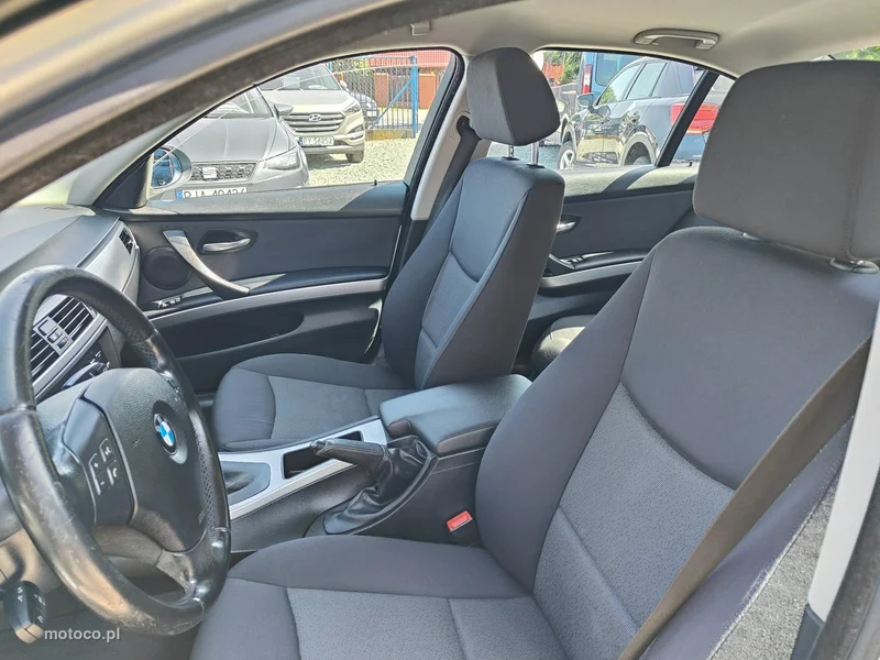 BMW Seria 3 E90 318 7