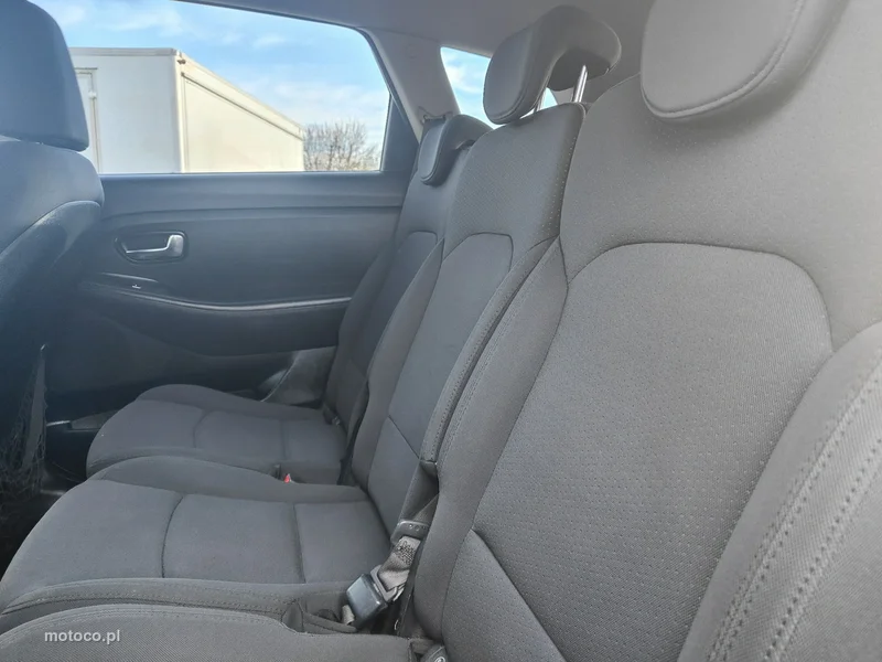 Kia Carens 28