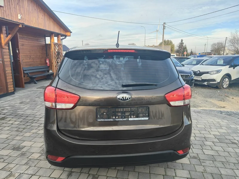 Kia Carens 6