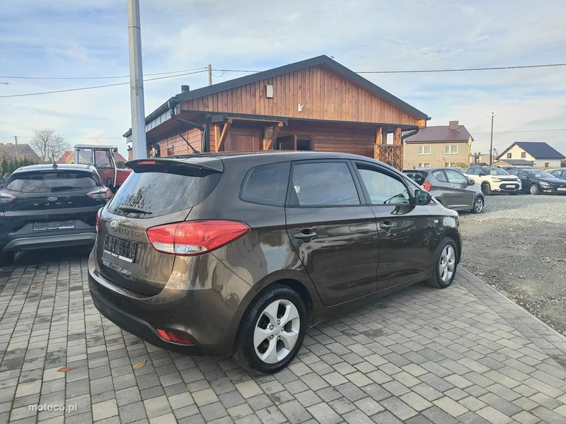 Kia Carens 7