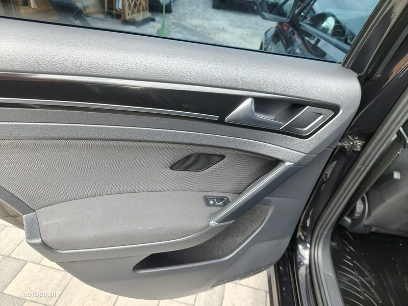 Volkswagen Golf VII 30