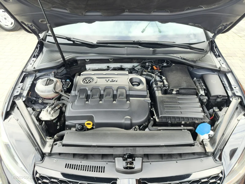 Volkswagen Golf VII 32