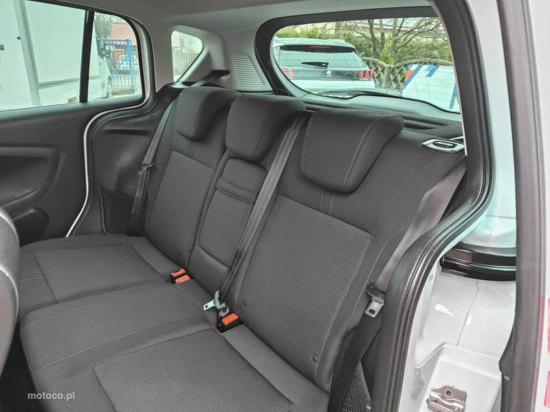 Ford B-Max 23