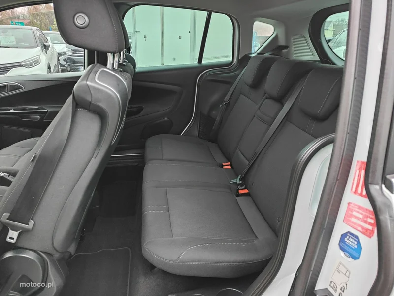 Ford B-Max 24