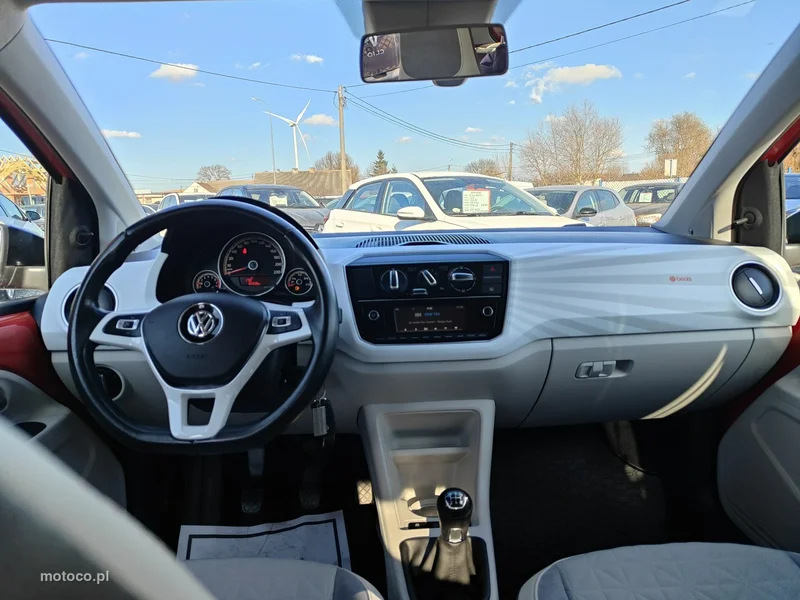 Volkswagen up! 14