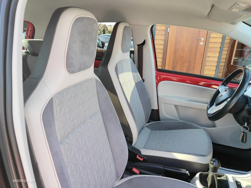 Volkswagen up! 18
