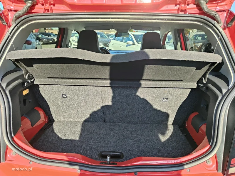 Volkswagen up! 27