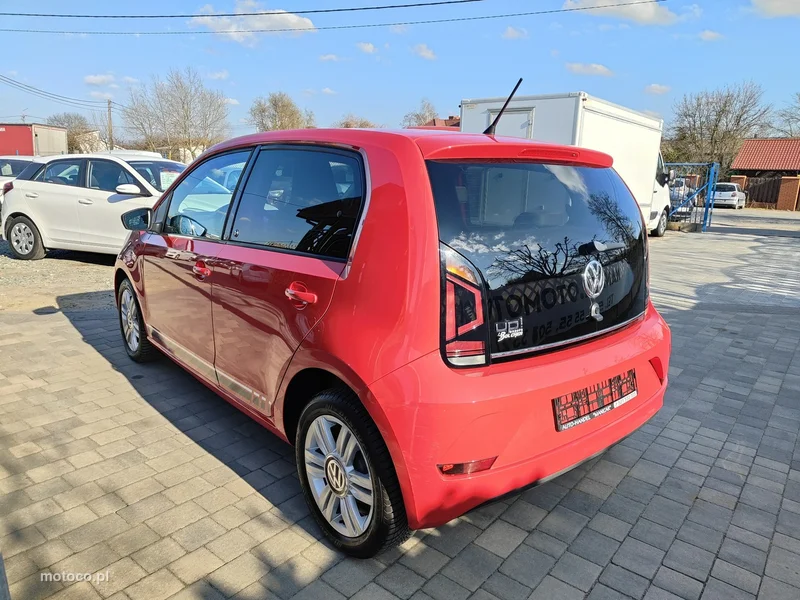 Volkswagen up! 4