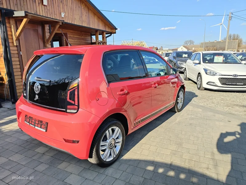 Volkswagen up! 6
