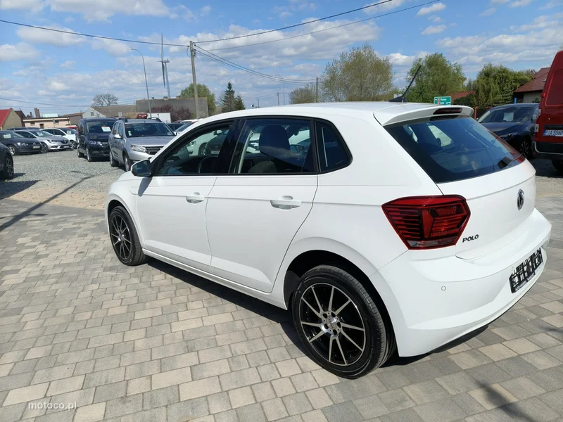 Volkswagen Polo VI AW 4