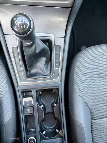 Volkswagen Golf VII 14